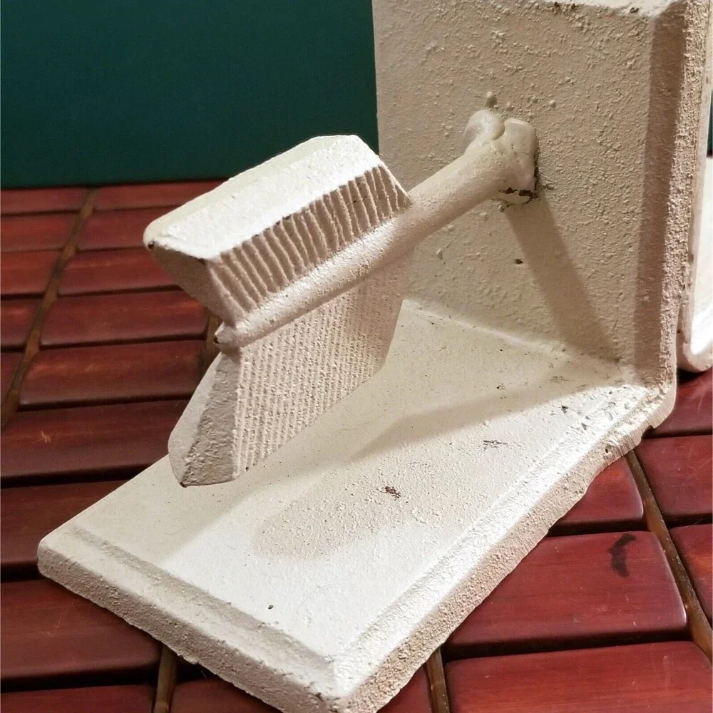 HomArt Cast Iron Arrow Bookends Antique White 5